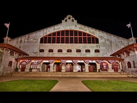 Cowtown Coliseum in the Historic Fort Worth Stockyards - YouTube