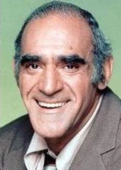 Abe Vigoda Death Fact Check, Birthday & Date of Death