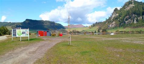 Freedom Camping at Lake Whakamaru Reserve - Travels New Zealand