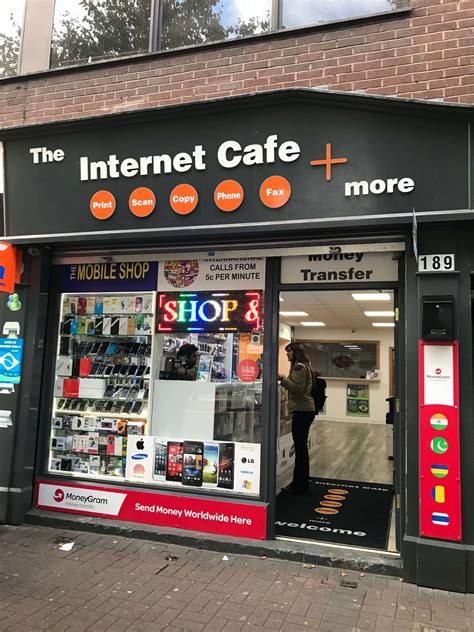 Yes, they still exist: Internet Cafes in Dublin – The Circular