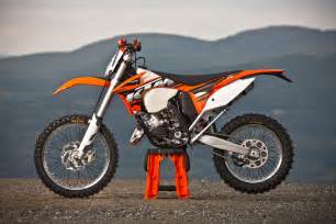 2013 KTM 125 EXC - Moto.ZombDrive.COM