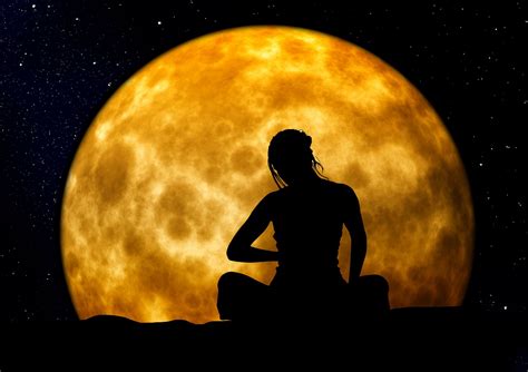 Can we do meditation at night? - MindYoga4U