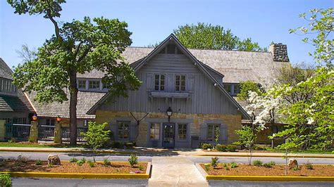 The Lodge at Pere Marquette State Park — greatriverroad.com