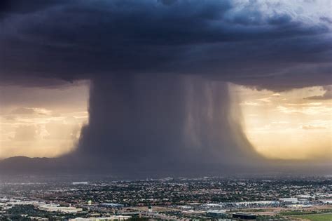 Incredible photo and video show a microburst dumping rain and wind over Phoenix | Mashable