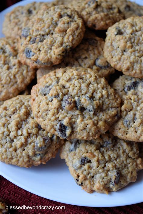 Oatmeal Raisin Walnut Cookies