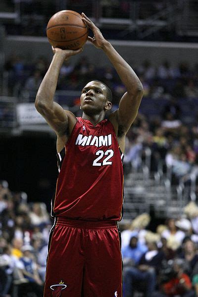 Vegetarian StarJames Jones–Miami Heat Forward Discusses Vegetarian Diet