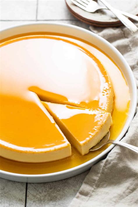 Flan de Queso - Isabel Eats