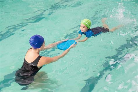 Options for Summer Swim Lessons - The Organized Mom