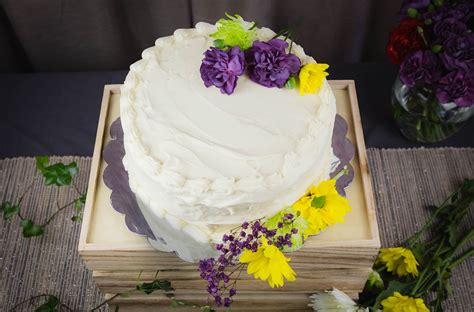 2-Layer White Cake – Rashida Sawyer Bakery