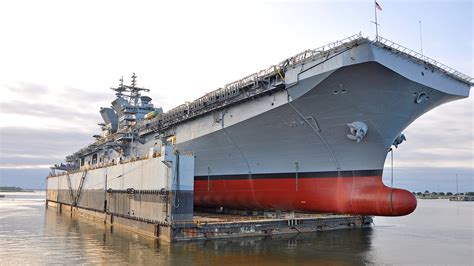 Navy's New 381-Hull Fleet Plan Recommits To Big Amphibious Warfare Ships