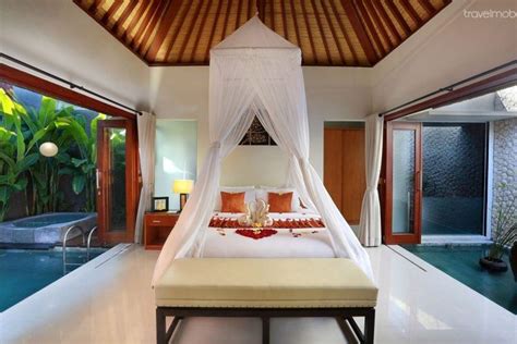 20 Awesome Bedroom With Pool Designs