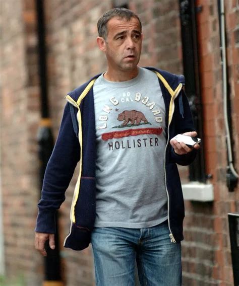 Michael Le Vell trial: Relatives fly in to support Coronation Street star at court case - Mirror ...