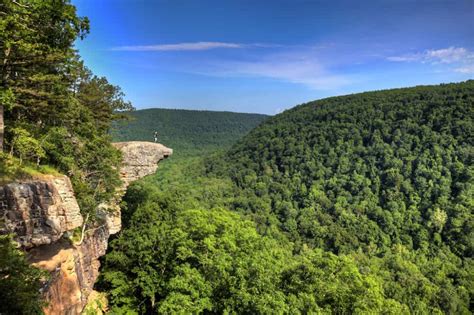 16 Most Beautiful Places To Visit In Arkansas - GlobalGrasshopper