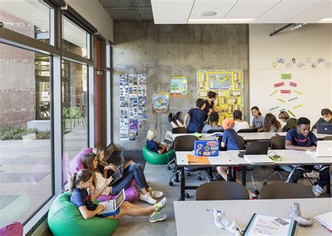 Gallery of Crossroads School for Arts and Sciences / Frederick Fisher ...