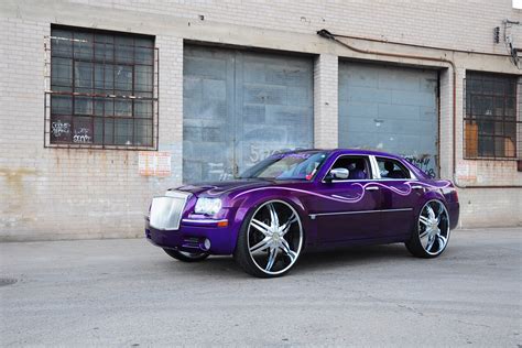 2006 Chrysler 300C - Lowrider Magazine