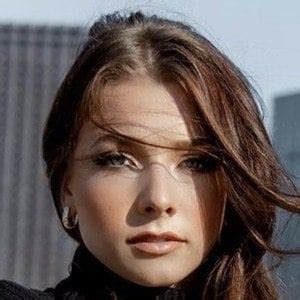 Maddie Henderson - Age, Family, Bio | Famous Birthdays