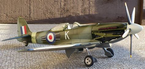 The Great Canadian Model Builders Web Page!: Spitfire MK 22 Re Post