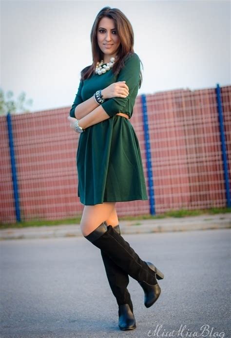 How To Wear Green Dresses 2021 | FashionGum.com