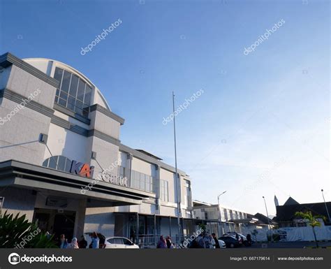 Garut Indonesia July 2023 Garut Indonesia Railway Station Building Kai – Stock Editorial Photo ...