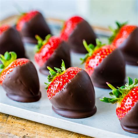 How To Make Chocolate Covered Strawberries Easy | Recipe | Chocolate covered strawberry recipe ...