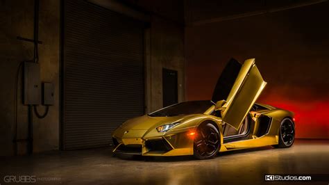 Gold Lamborghini Aventador - KI Studios