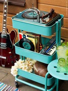 Make it your little music spot. Retro Kitchen, Rockabilly Home Decor, Rockabilly Party
