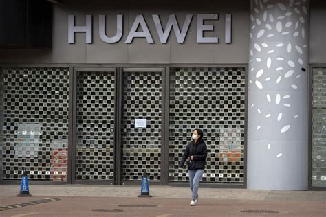 Canada to ban Huawei from 5G network, ministers say - The Globe and Mail