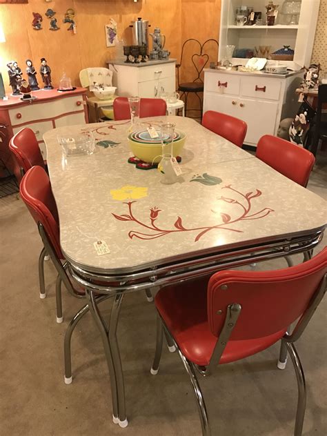 Beautiful Vintage Formica Table Formica Tables In 2019 Retro Red Kitchen Tables, Retro Dining ...