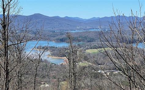 Hayesville, NC Real Estate - Hayesville Homes for Sale | realtor.com®