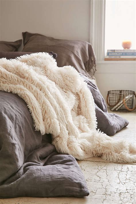 Faux fur blanket from Urban Outfitters - Decoist