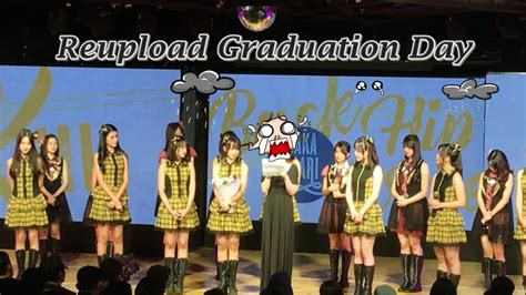 Seperti inilah Graduation Day jkt48 - YouTube