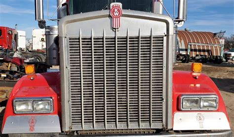 KENWORTH W900 Hood in Hastings, NE #17359