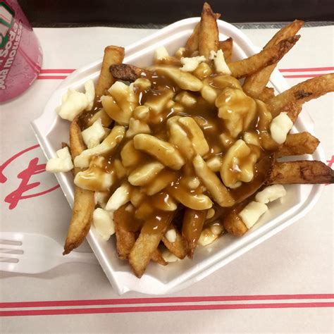 Poutine from Montreal Pool Room. Insanely DELICIOUS!! [640x1136] [OC ...