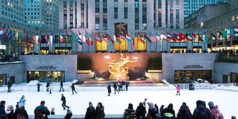 £38 – NYC Rockefeller Center ice skating for 2 | Travelzoo