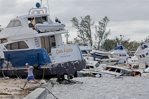 Fort Myers Mayor Finds a Long Line for Pizza Amid Ian Destruction - The New York Times