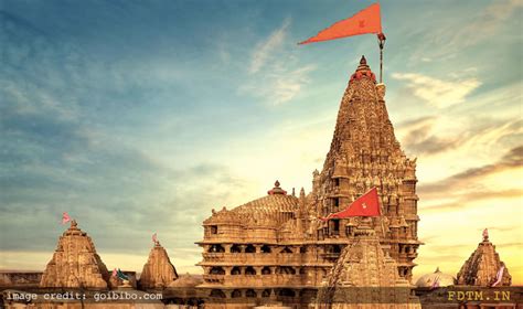 Dwarkadhish Temple, Gujarat: Know The Religious Belief and Significance - Today Festival ...