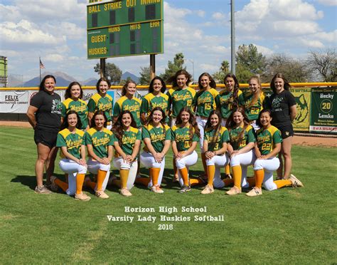 The Varsity Huskies | Horizon Lady Huskies Softball