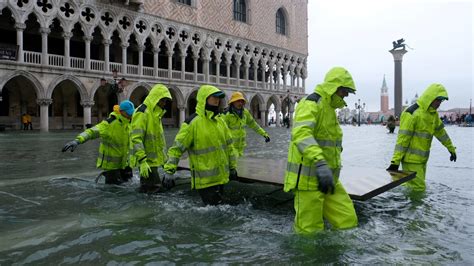 Venice ‘on Its Knees’ After Historic Floods Create State of Emergency (Photos)