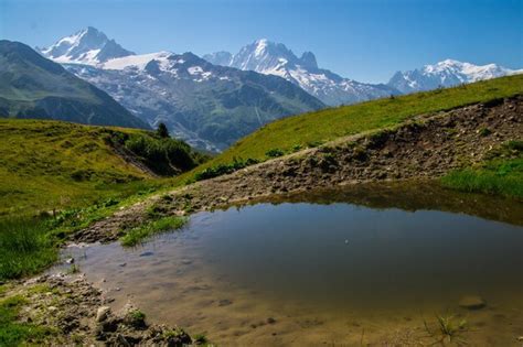 Premium Photo | Landscape of the alps in france in summer