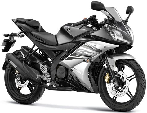 Yamaha R15 V1 vs V2 vs V3 [Detailed Comparison] - Maxabout News