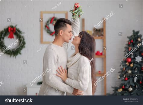 4,622 Mistletoe Kiss Images, Stock Photos & Vectors | Shutterstock