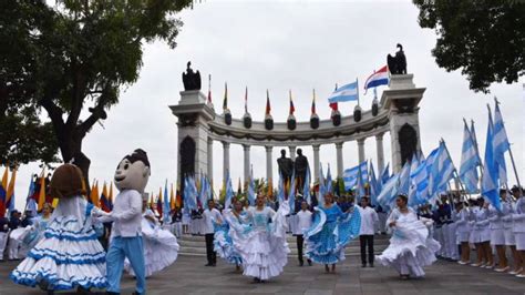 Guayaquil celebra sus 198 años de su independencia