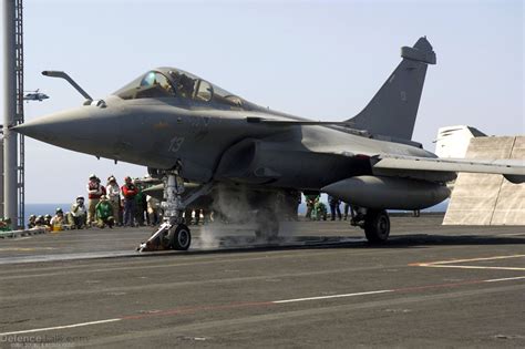 French Rafale M combat aircraft, US Navy Aircraft Carrier | Defence ...