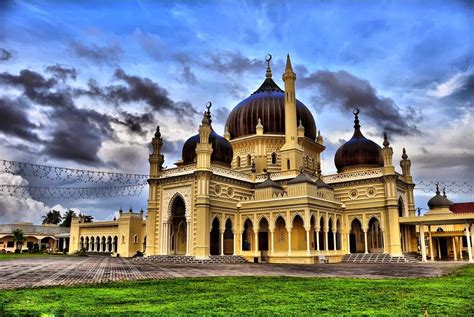 Top 10 beautiful Mosques to visit around the world - British Muslim ...