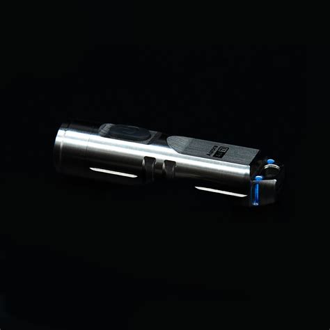 A4T Titanium 550 Lumens USB Rechargeable Keychain Flashlight (Natural Ti + Blue/Green) - RovyVon ...