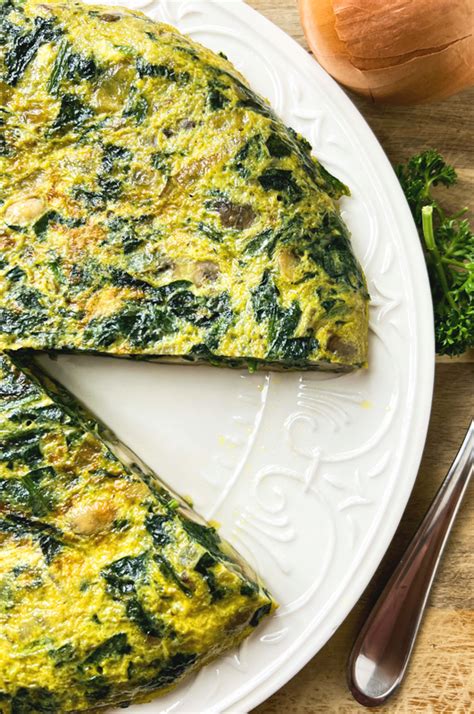 The PERFECT Mushroom & Spinach Omelette | Healthy & Delicious Recipe