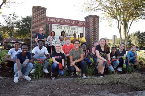 Lakeview Middle students, Winter Garden businesses partner to beautify campus | West Orange ...