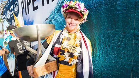 John John Florence wins 2017 WSL World Title