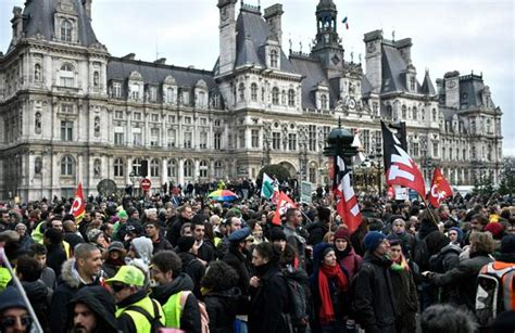 Union boss defiant as record French strike enters fourth week | Jordan Times