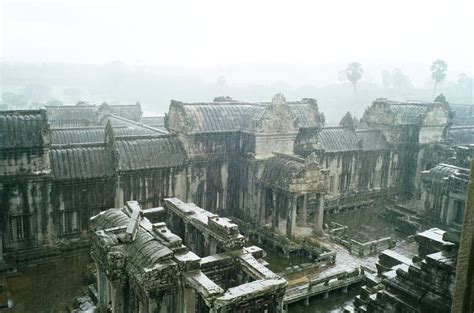 Joseph au Cambodge: Angkor in the rainy season